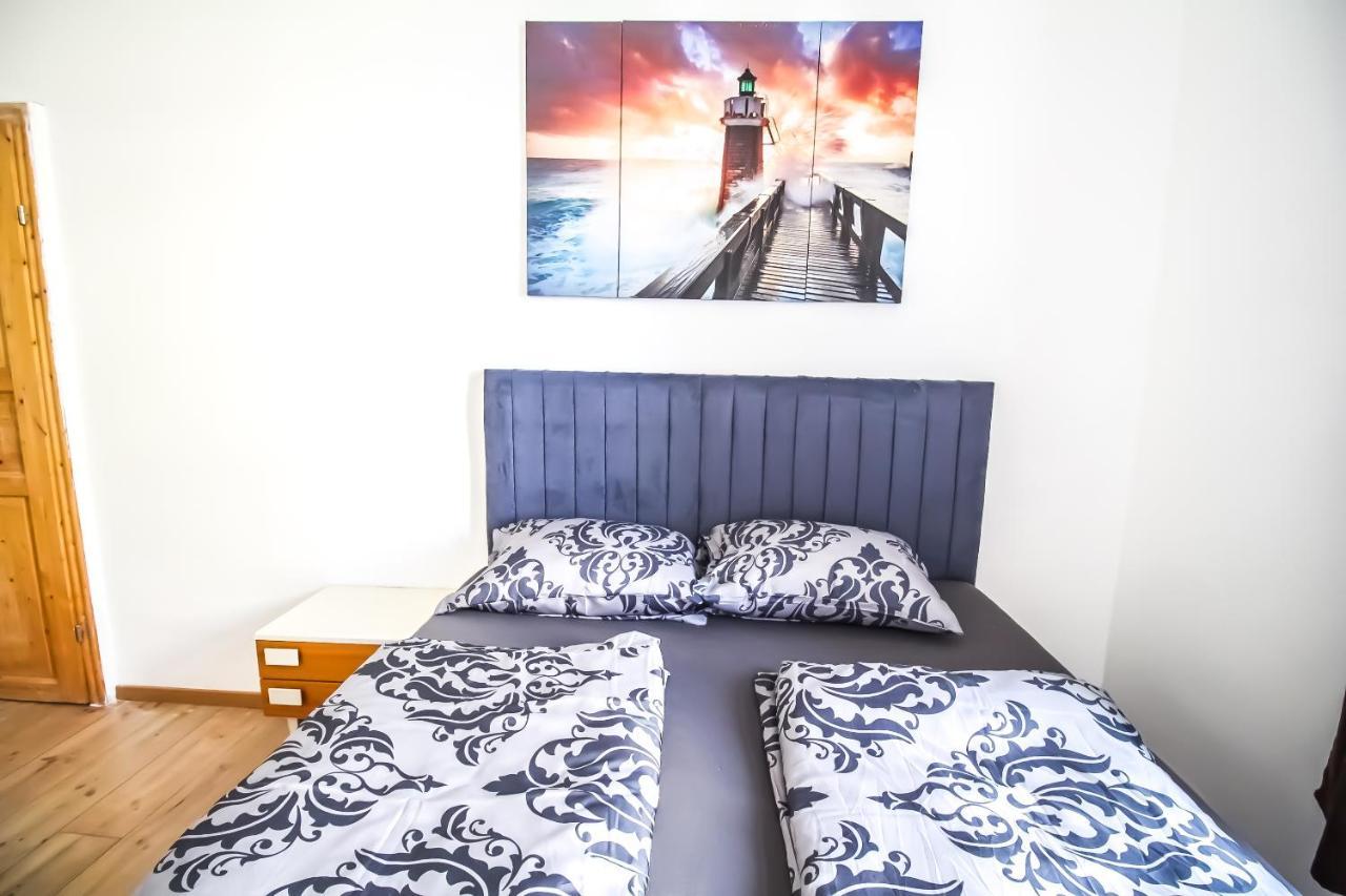 H Superior Triple Room Pr Виена Екстериор снимка